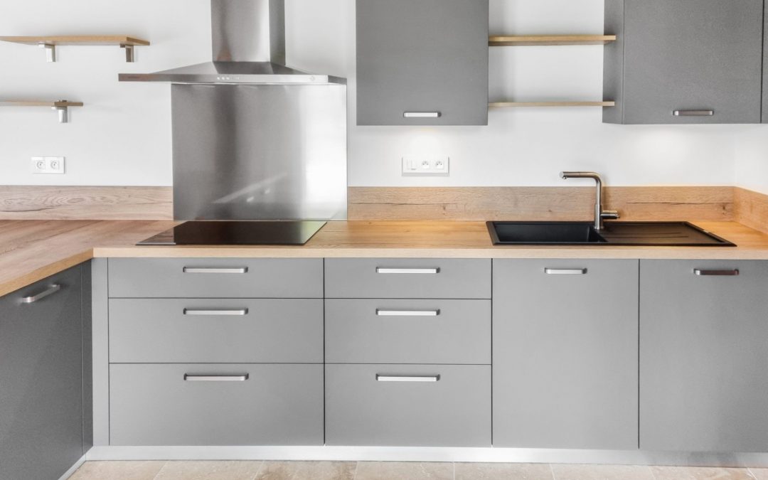 Cuisine Fenix gris taupe à Lamothe