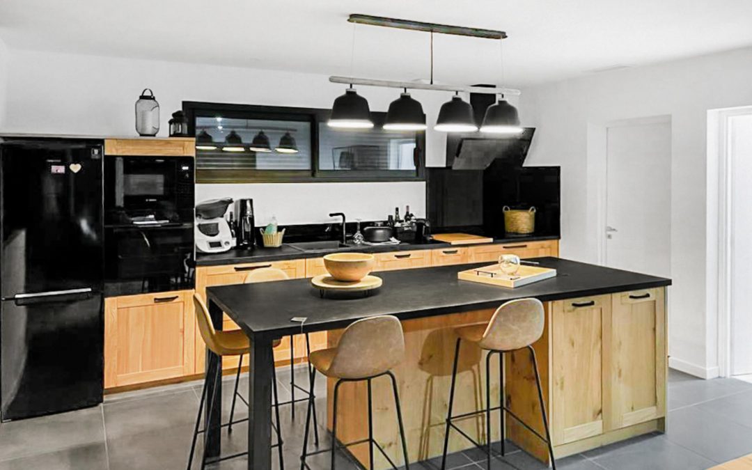 Cuisine chaleureuse à Laglorieuse