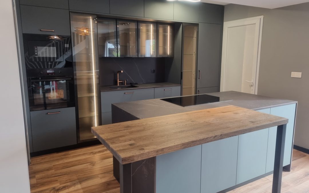 Cuisine Design Vitrines éclairées à Dax